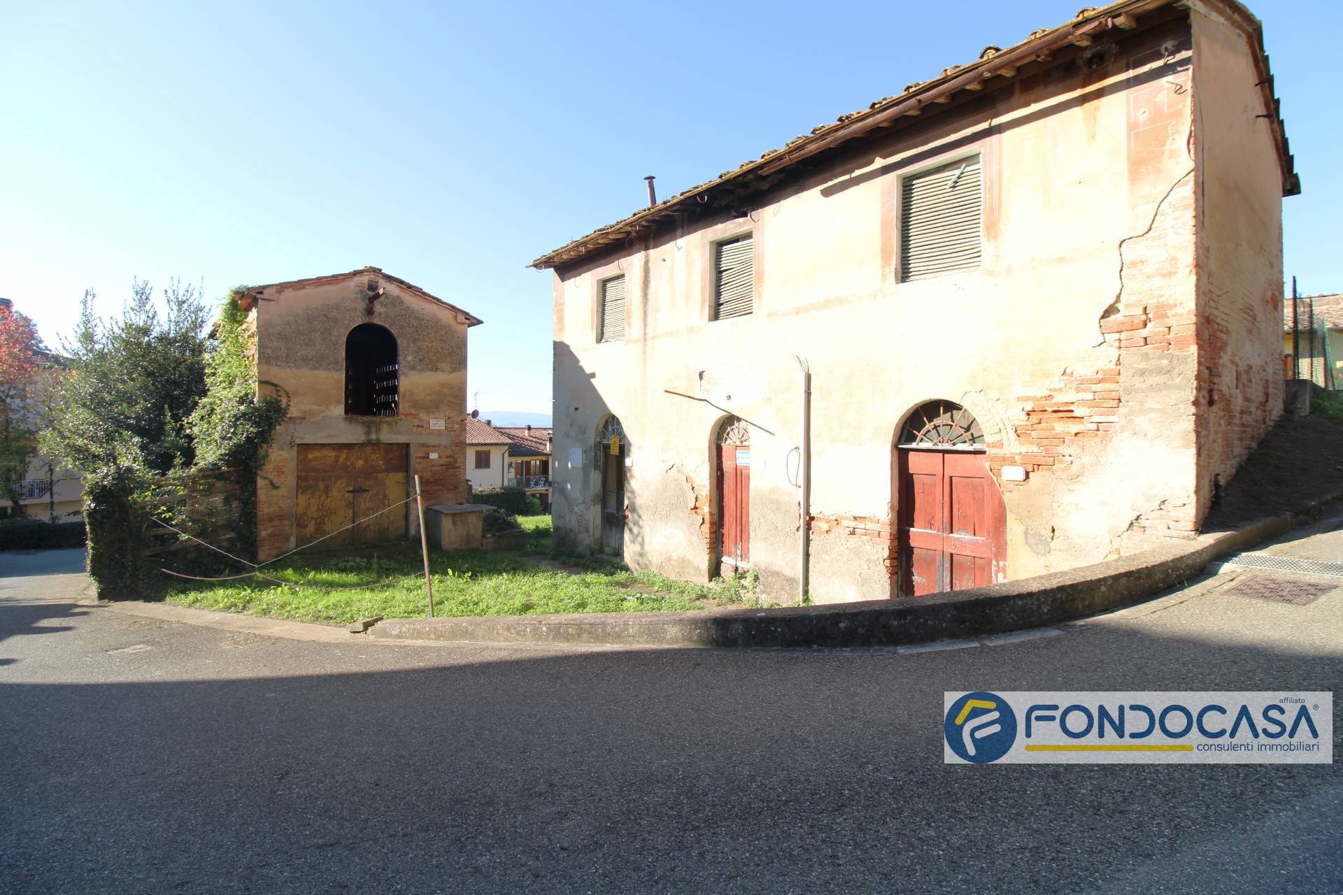 Immagine 1 di Villa in vendita  in Via Alcide De Gasperi a Palaia