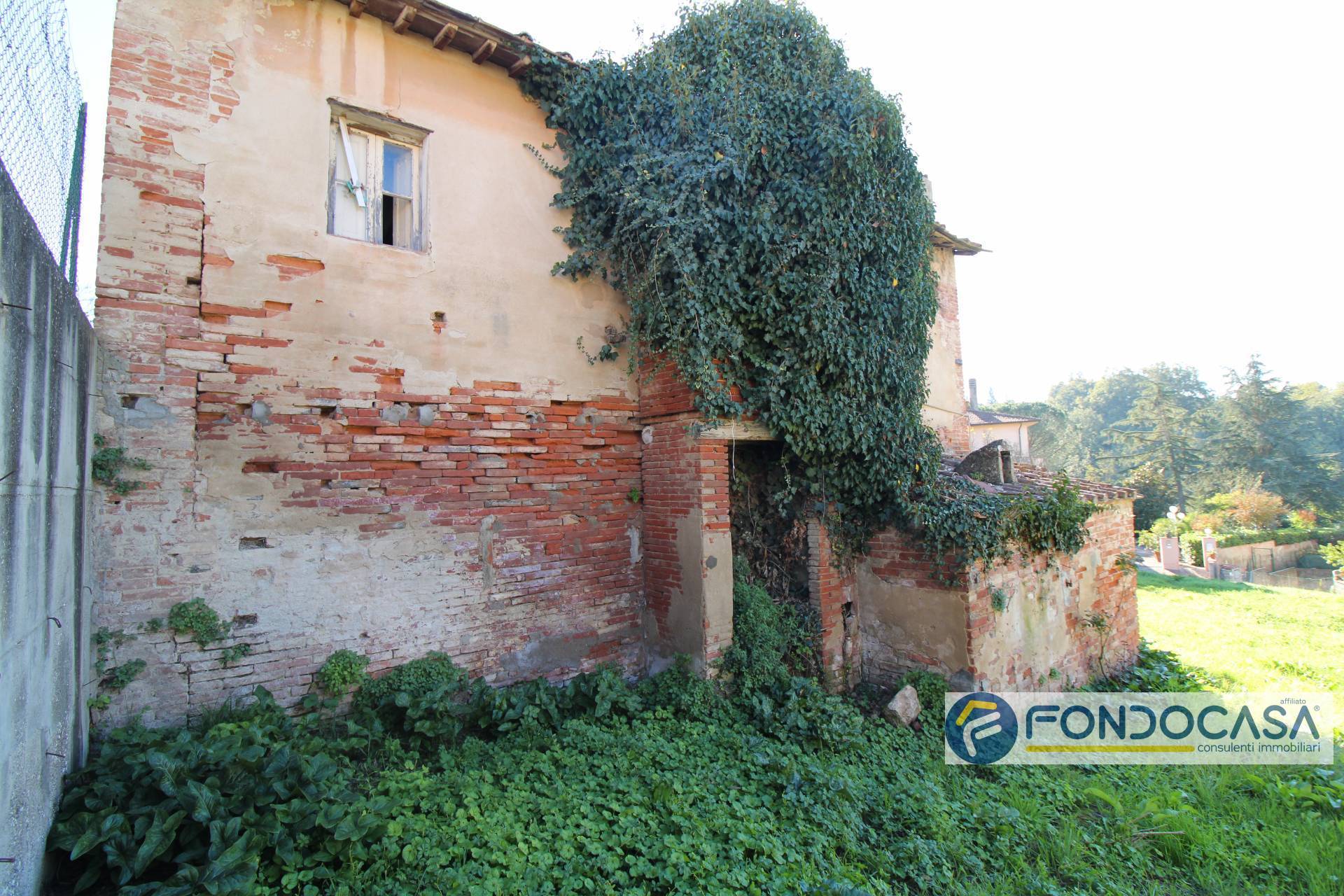 Immagine 13 di Villa in vendita  in Via Alcide De Gasperi a Palaia