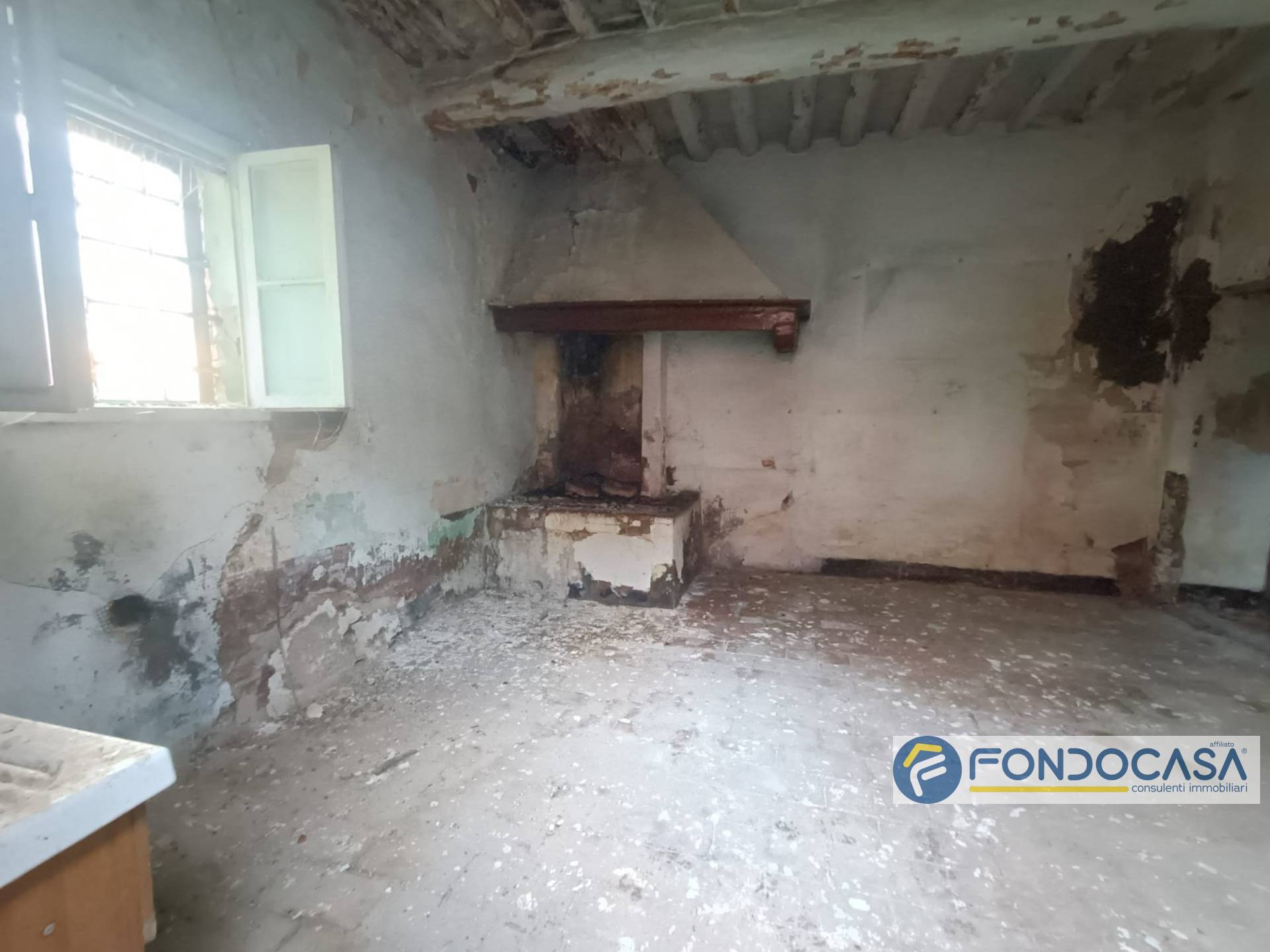 Immagine 10 di Villa in vendita  in Via Alcide De Gasperi a Palaia
