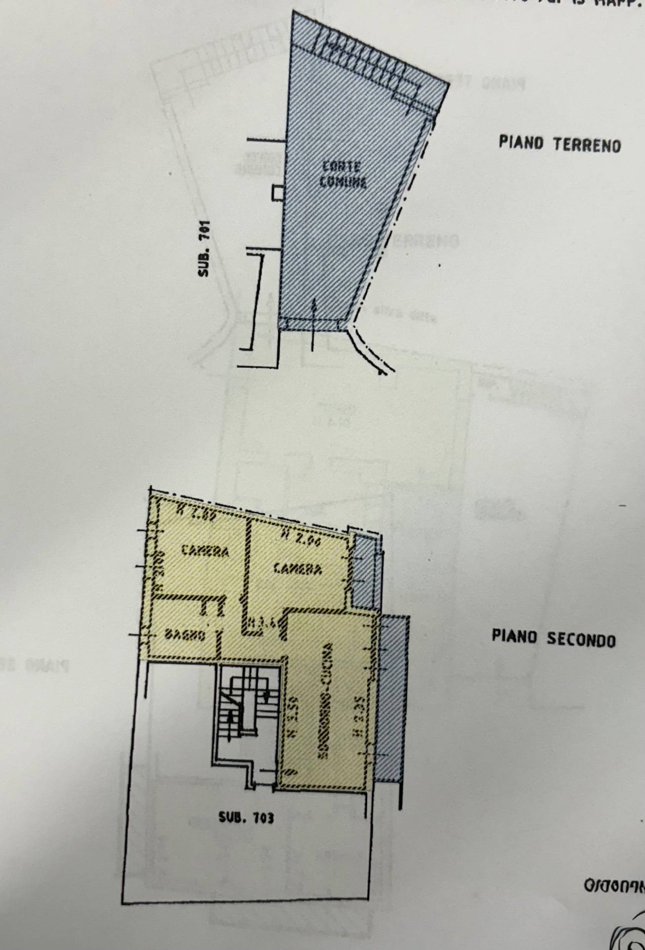 Immagine 17 di Appartamento in vendita  in Piazza Monte Grappa a Ardesio