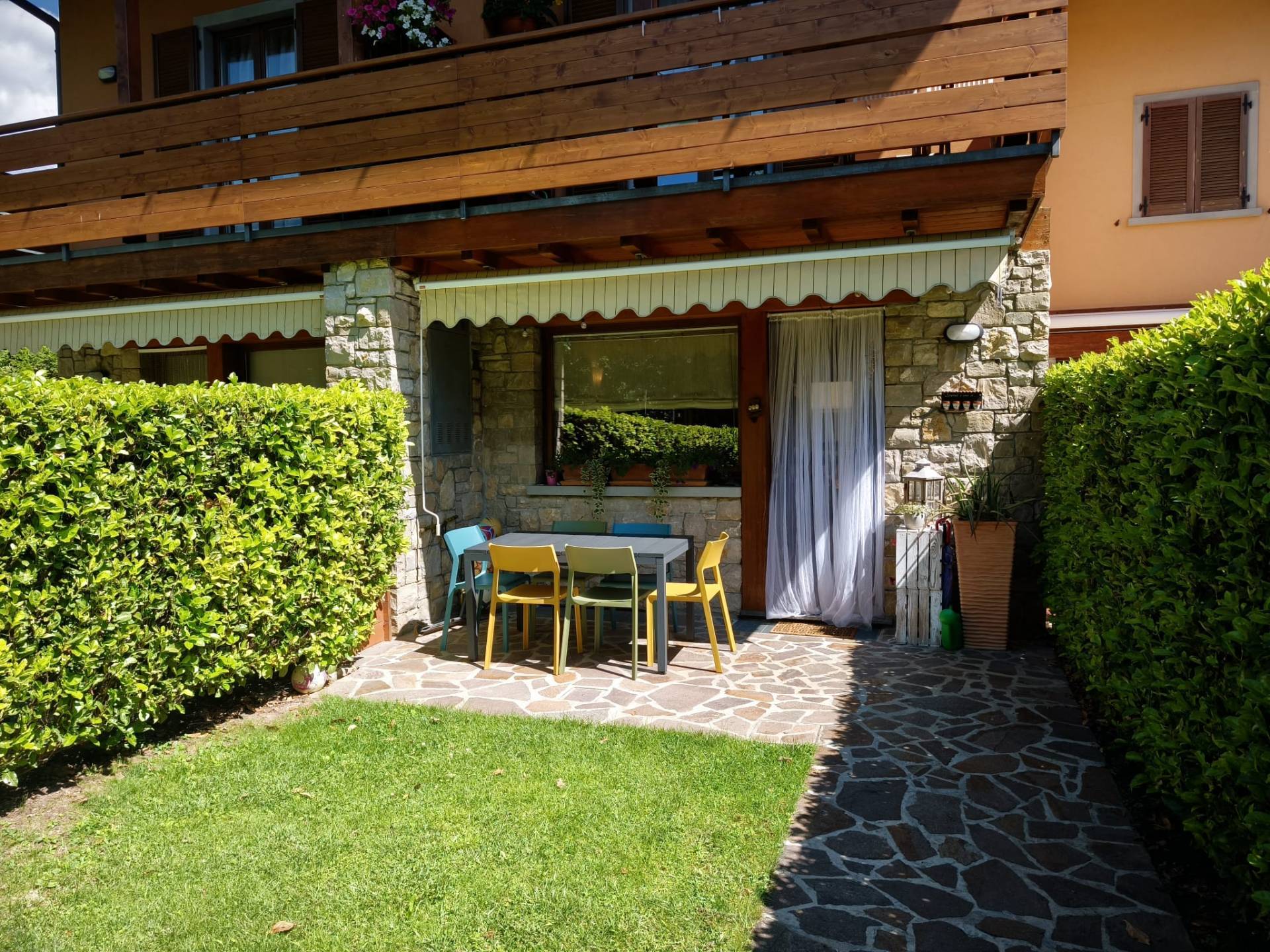 Immagine 5 di Villetta a schiera in vendita  in Via Madre Teresa di Calcutta 451 a Ardesio