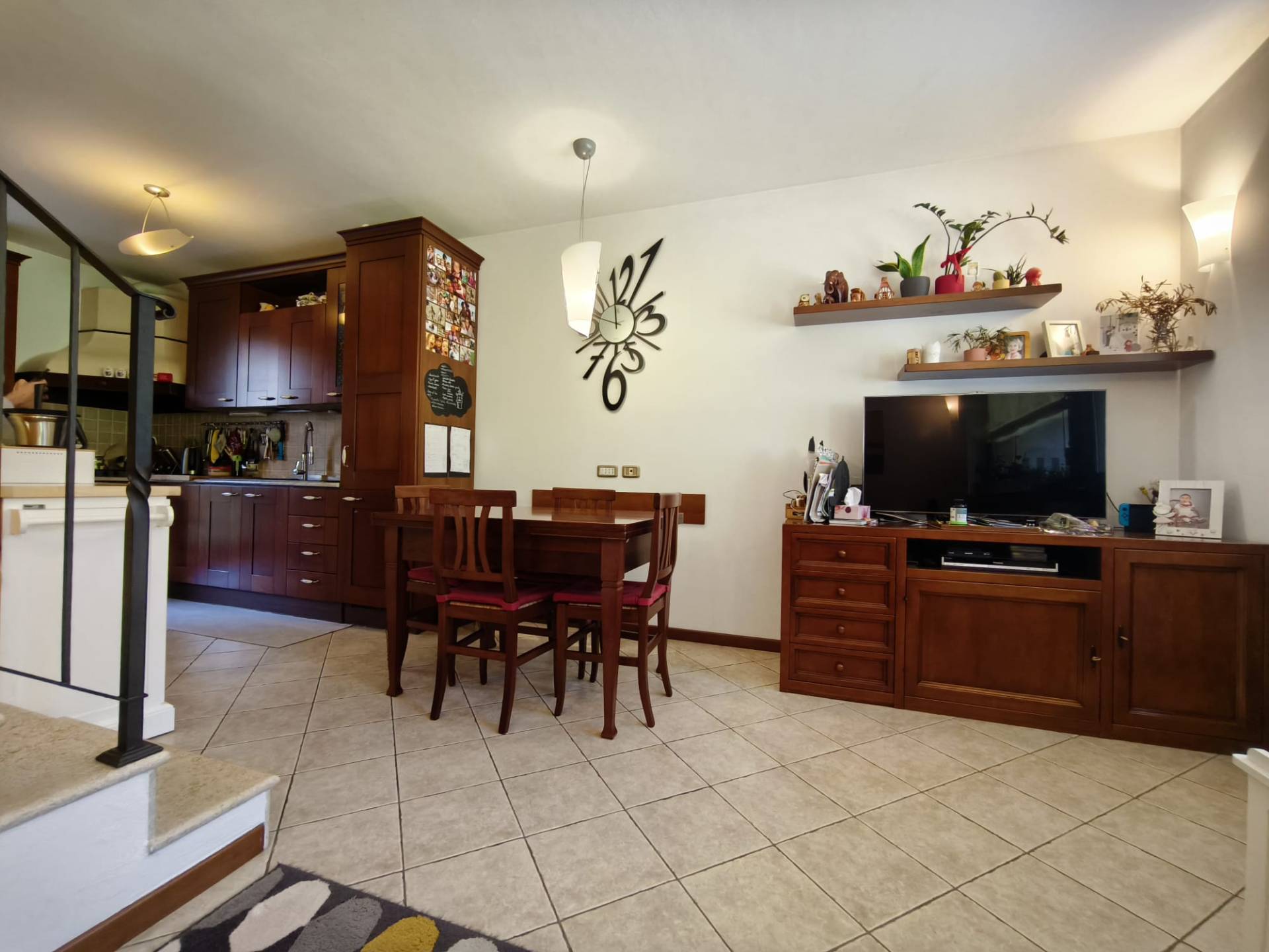 Immagine 11 di Villetta a schiera in vendita  in Via Madre Teresa di Calcutta 451 a Ardesio