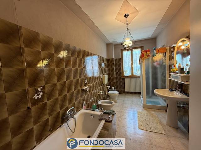 Immagine 31 di Appartamento in vendita  a Lograto