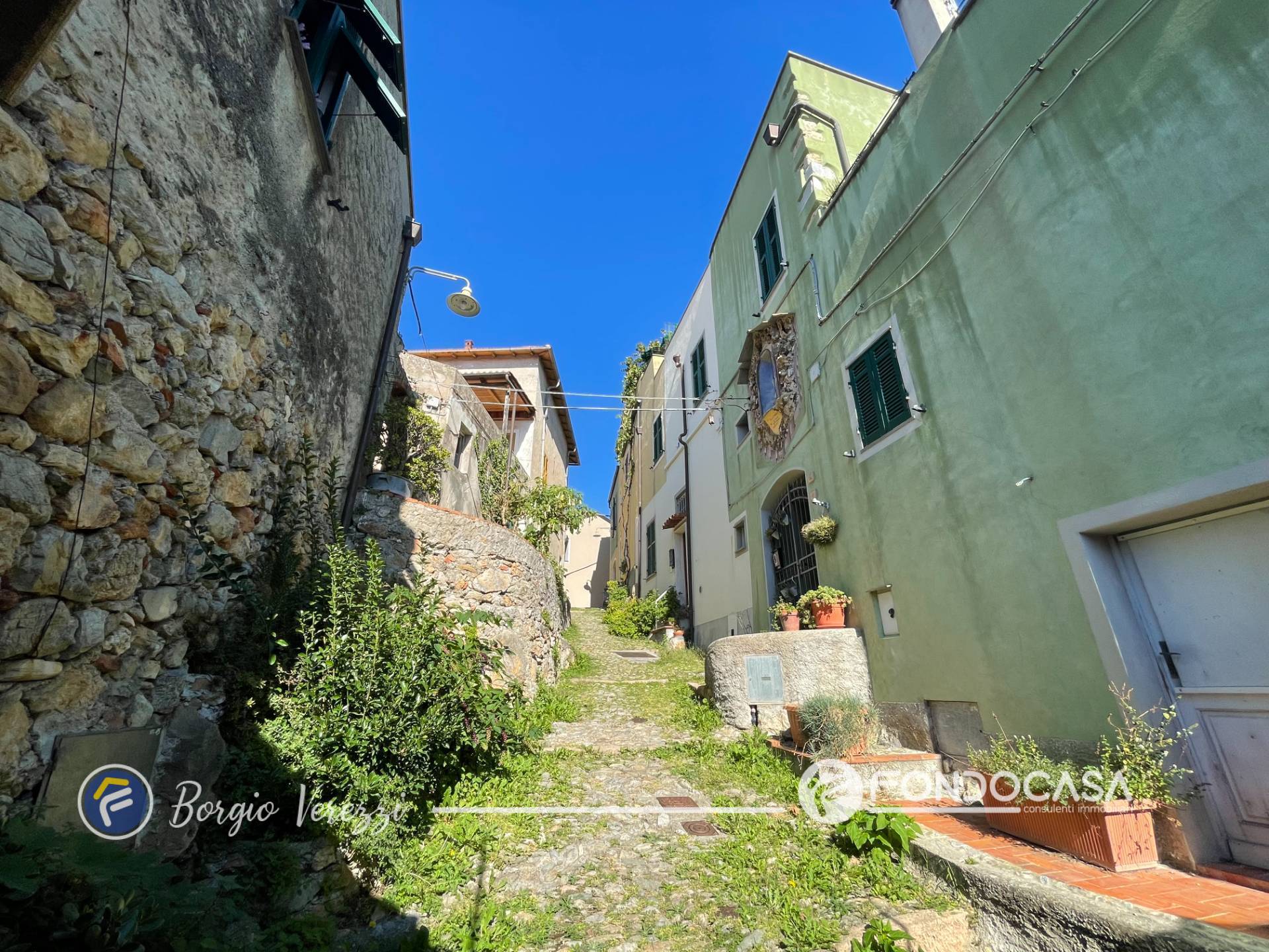 Immagine 40 di Casa indipendente in vendita  in Via San Sebastiano a Borgio Verezzi