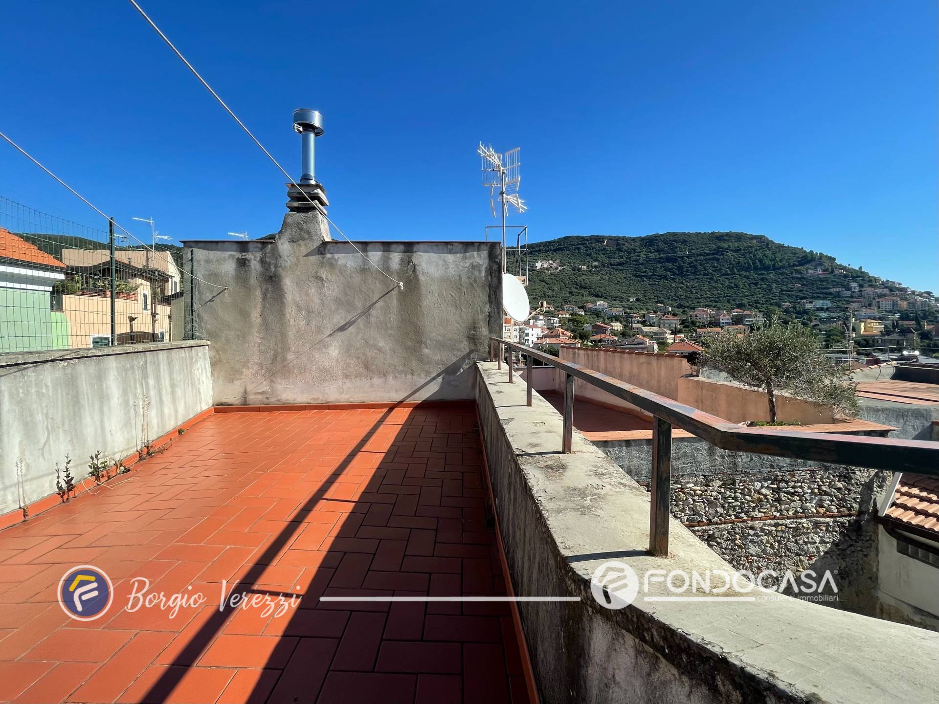 Immagine 35 di Casa indipendente in vendita  in Via San Sebastiano a Borgio Verezzi