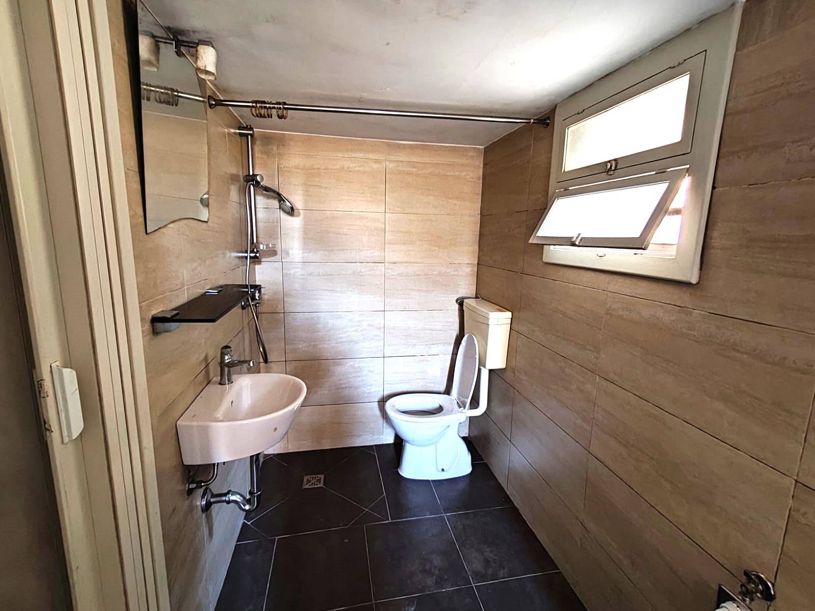 Immagine 14 di Casa semindipendente in vendita  in Via Lequile 84 a Lecce