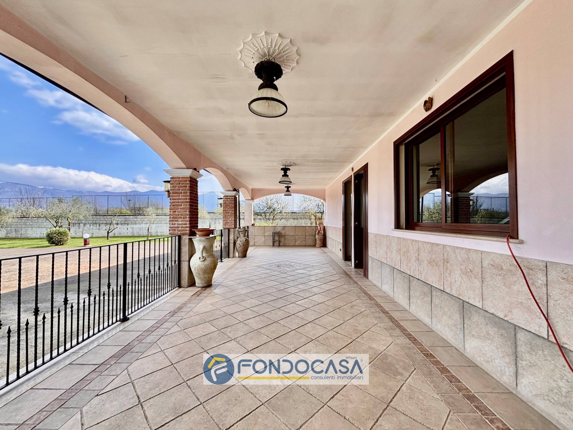 Immagine 16 di Villa in vendita  in via fraulisi a Alvignano