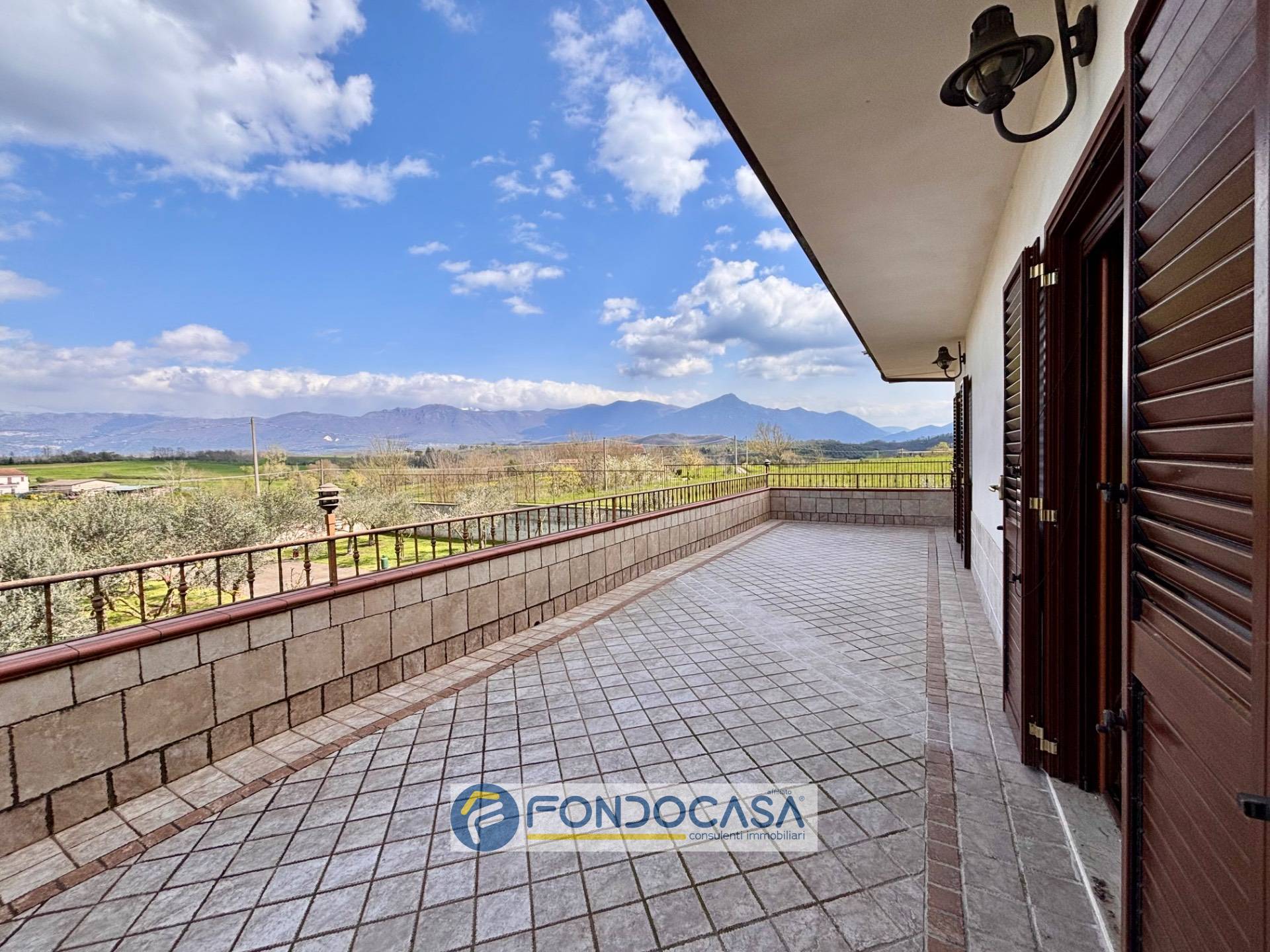 Immagine 19 di Villa in vendita  in via fraulisi a Alvignano