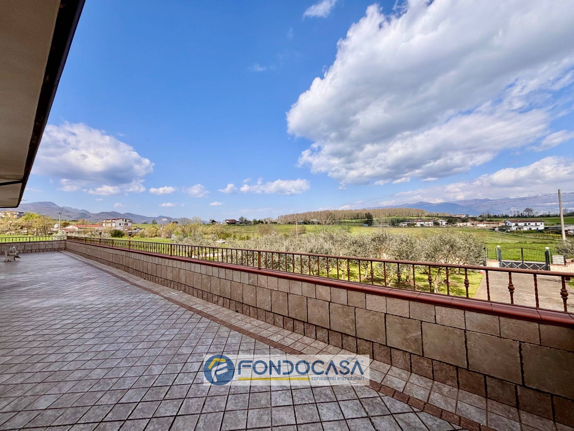 Immagine 22 di Villa in vendita  in via fraulisi a Alvignano