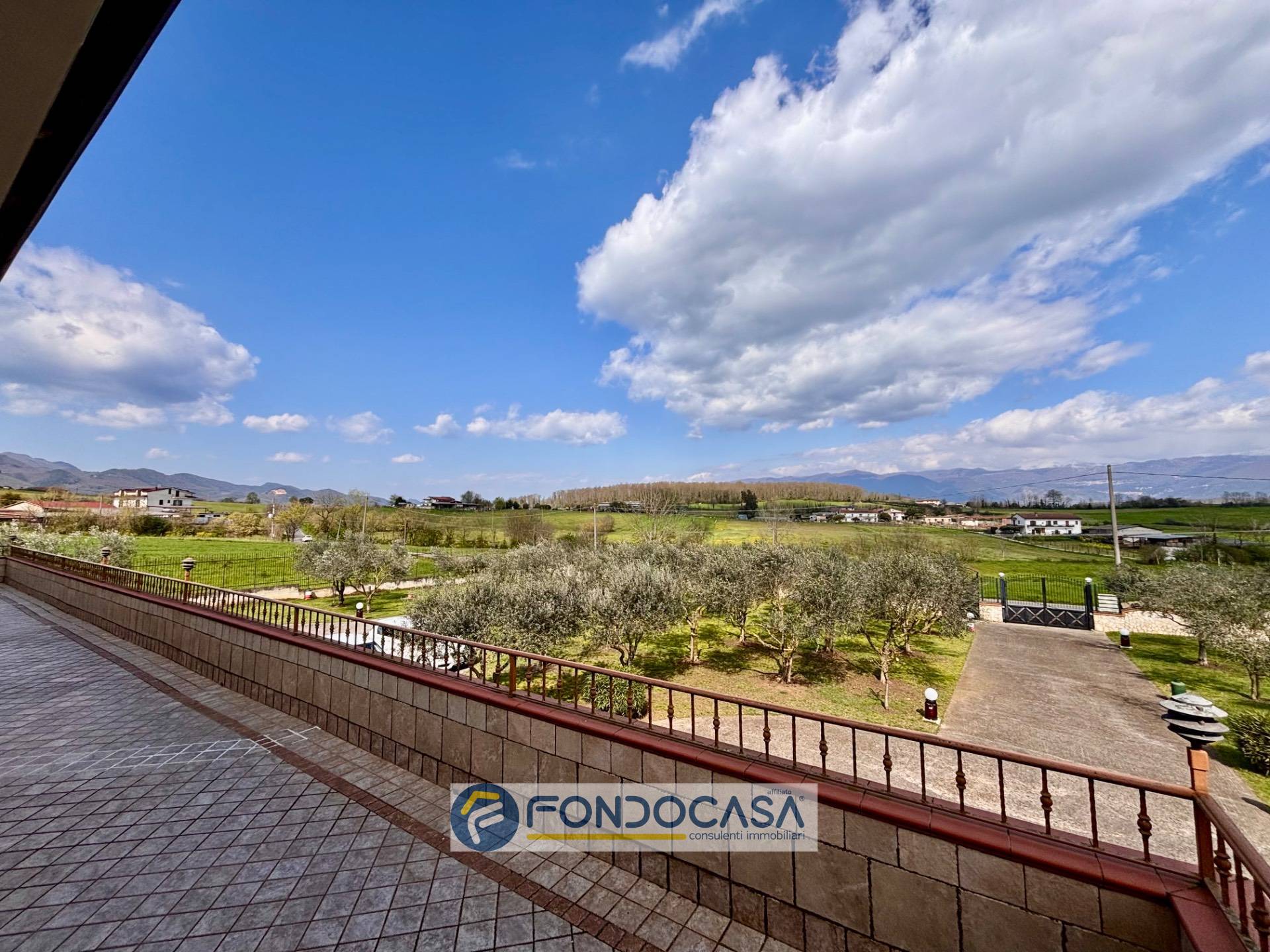 Immagine 23 di Villa in vendita  in via fraulisi a Alvignano