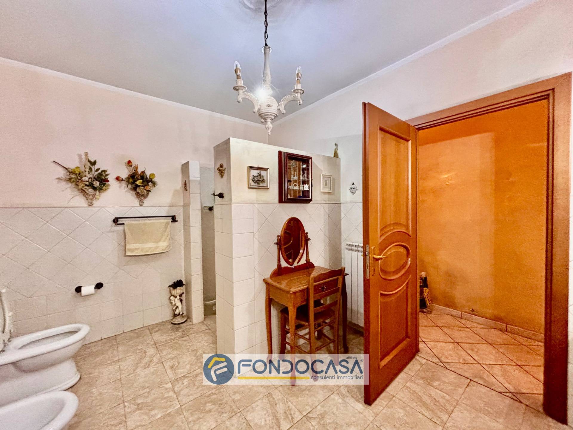 Immagine 43 di Villa in vendita  in via fraulisi a Alvignano