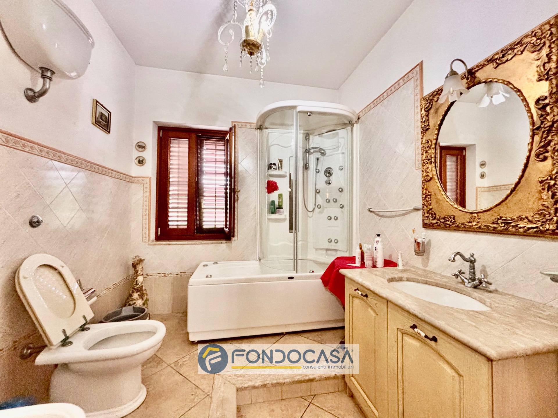 Immagine 51 di Villa in vendita  in via fraulisi a Alvignano