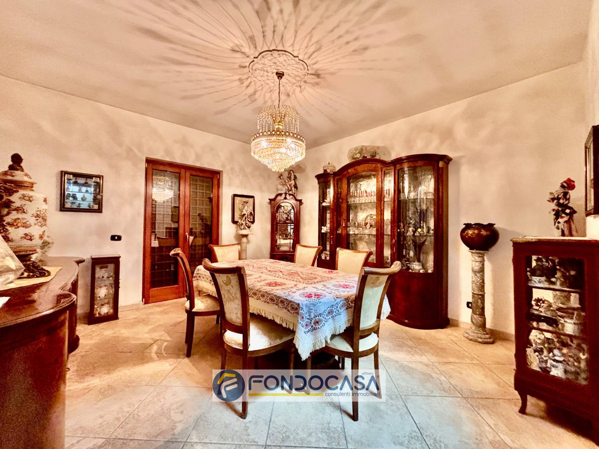 Immagine 54 di Villa in vendita  in via fraulisi a Alvignano