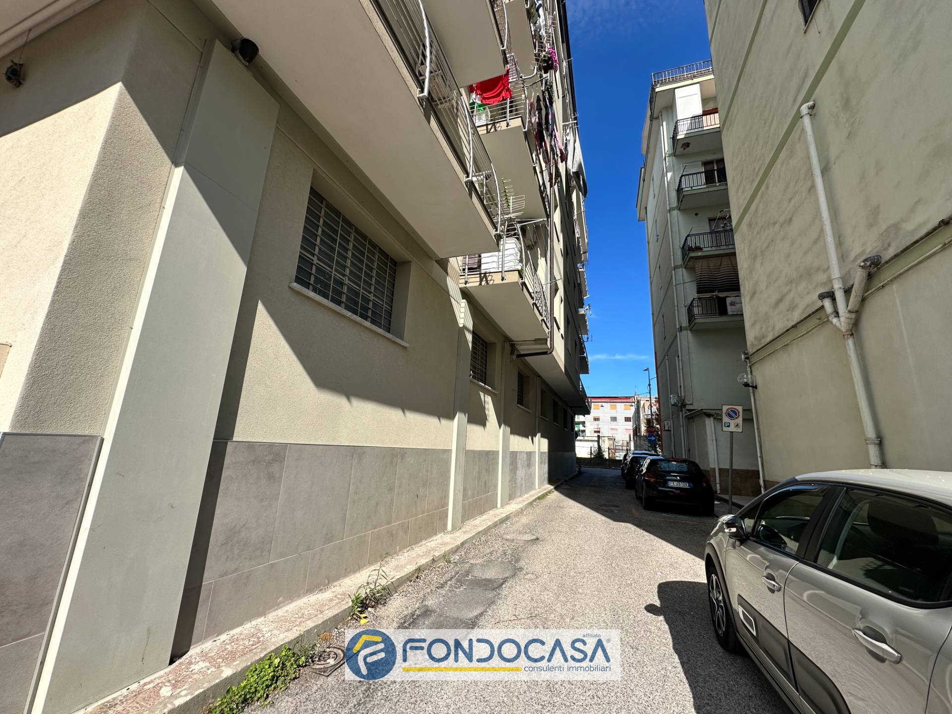 Immagine 9 di Appartamento in vendita  in Via Belluno 19 a Battipaglia