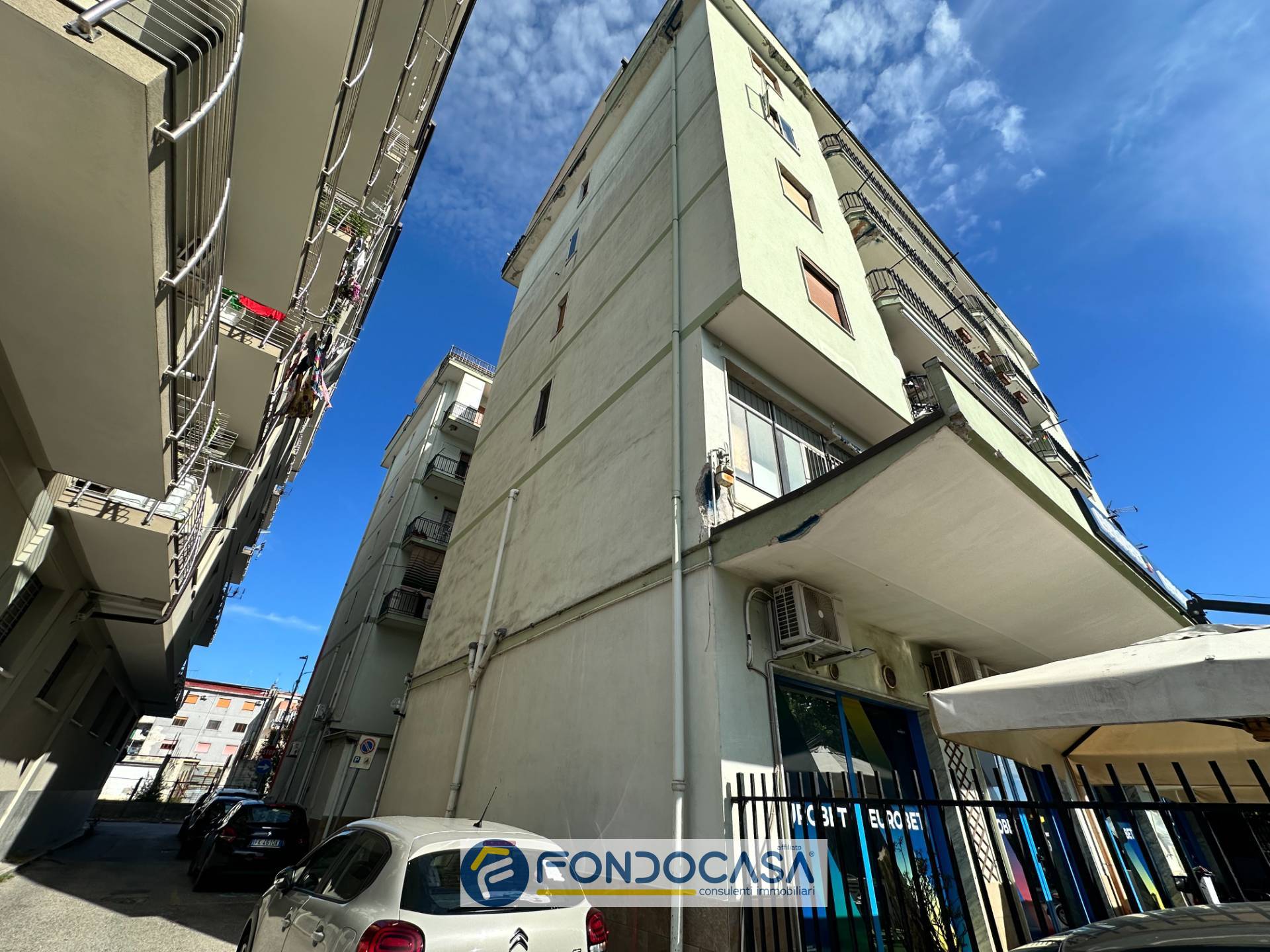 Immagine 6 di Appartamento in vendita  in Via Belluno 19 a Battipaglia