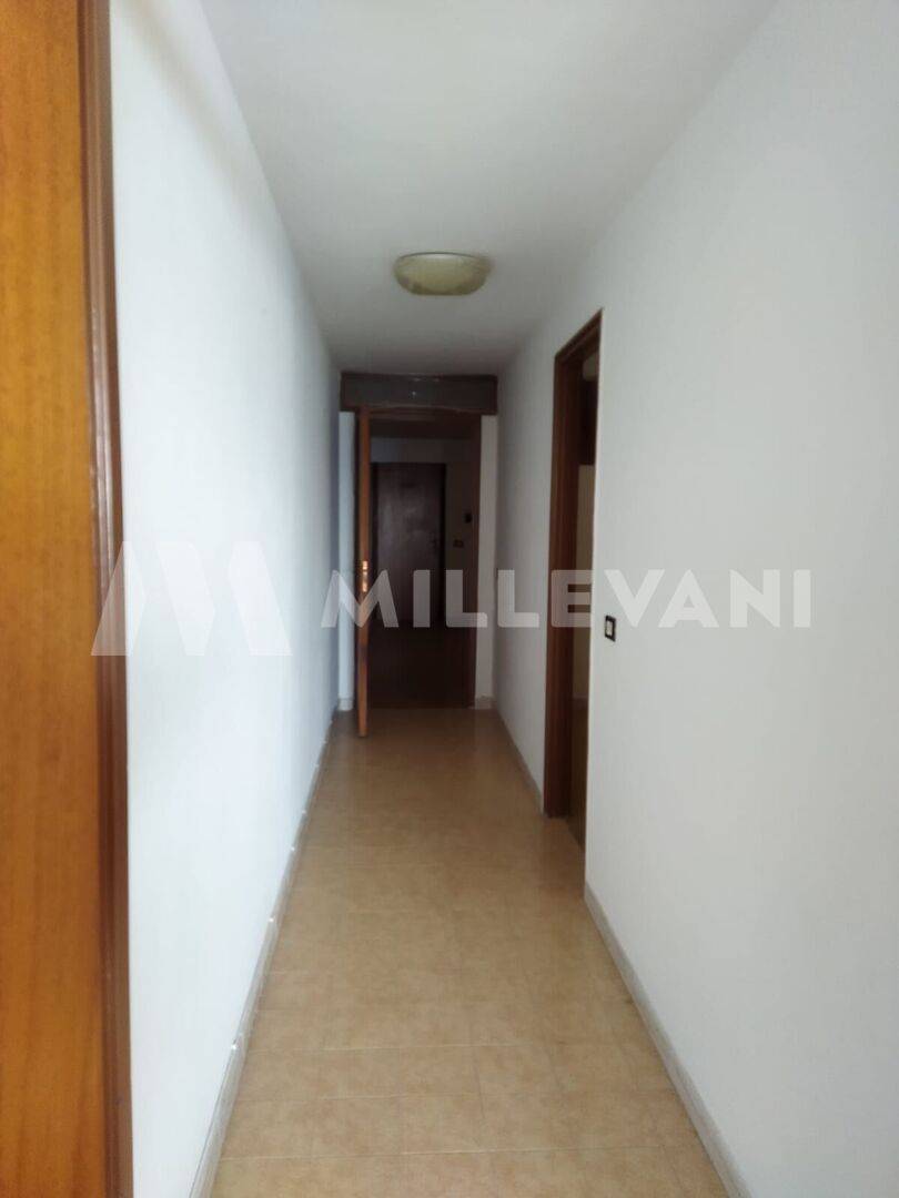 Immagine 4 di Appartamento in vendita  in Via Enrico Giunta a Pozzallo