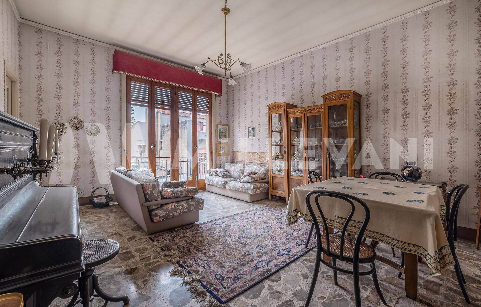 Immagine 11 di Albergo/B&B/Residence in vendita  in Via La Marmora a Vittoria