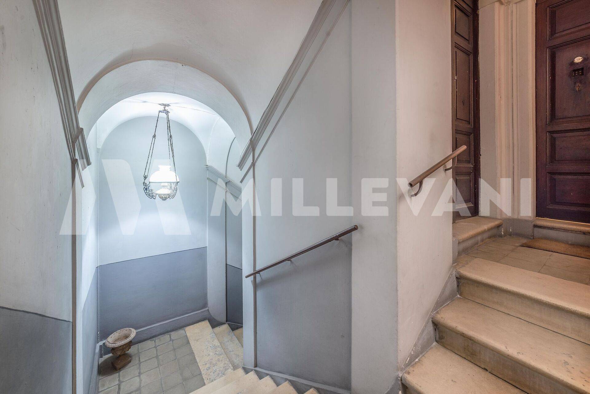 Immagine 22 di Albergo/B&B/Residence in vendita  in Via La Marmora a Vittoria