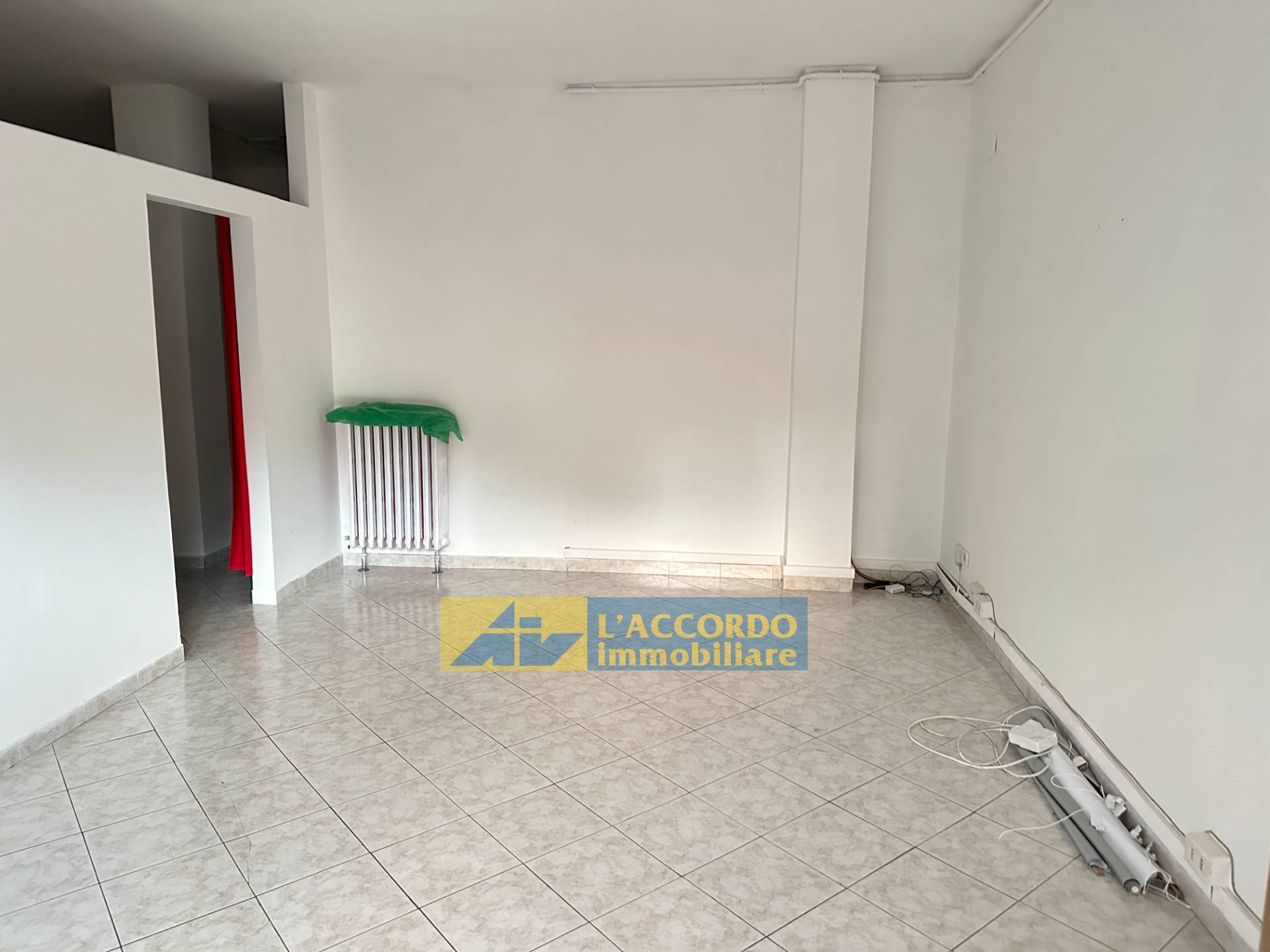 Immagine 5 di Locale commerciale in vendita  in via bellini 61 a Chieti