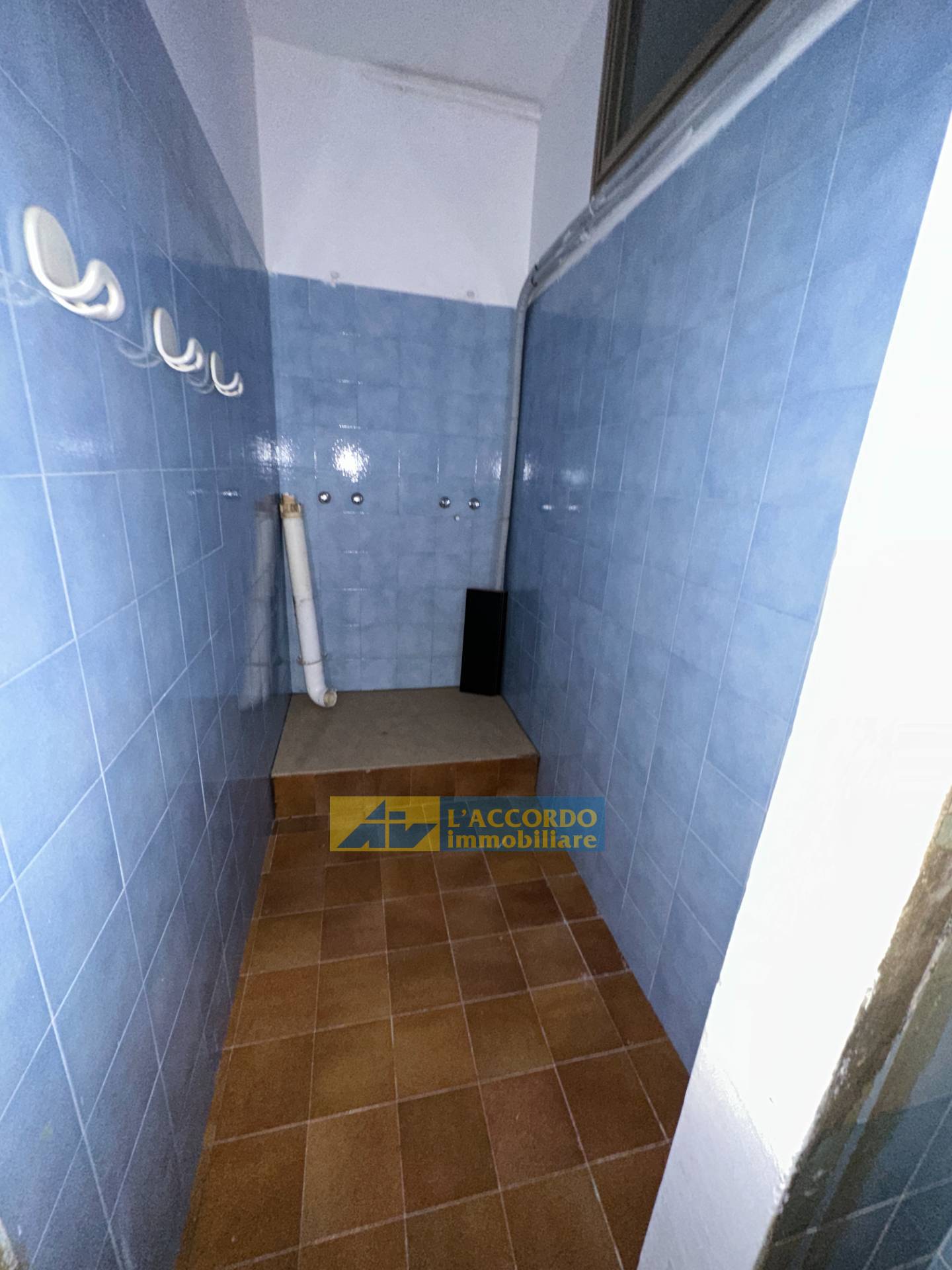 Immagine 11 di Locale commerciale in vendita  in via bellini 61 a Chieti