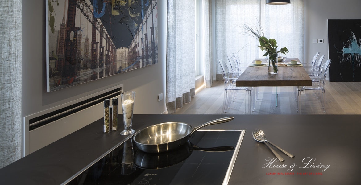 Immagine 5 di Attico in affitto  a Torino