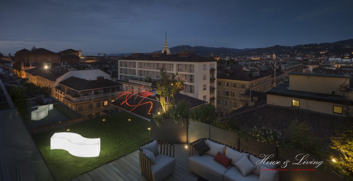 Immagine 3 di Attico in affitto  a Torino