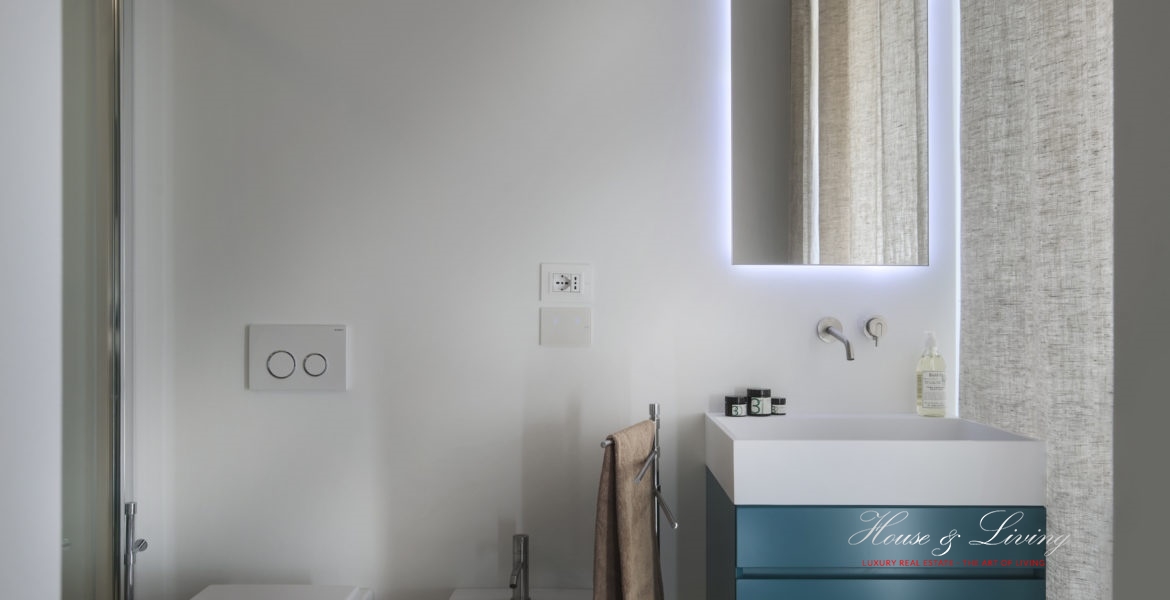 Immagine 7 di Attico in affitto  a Torino