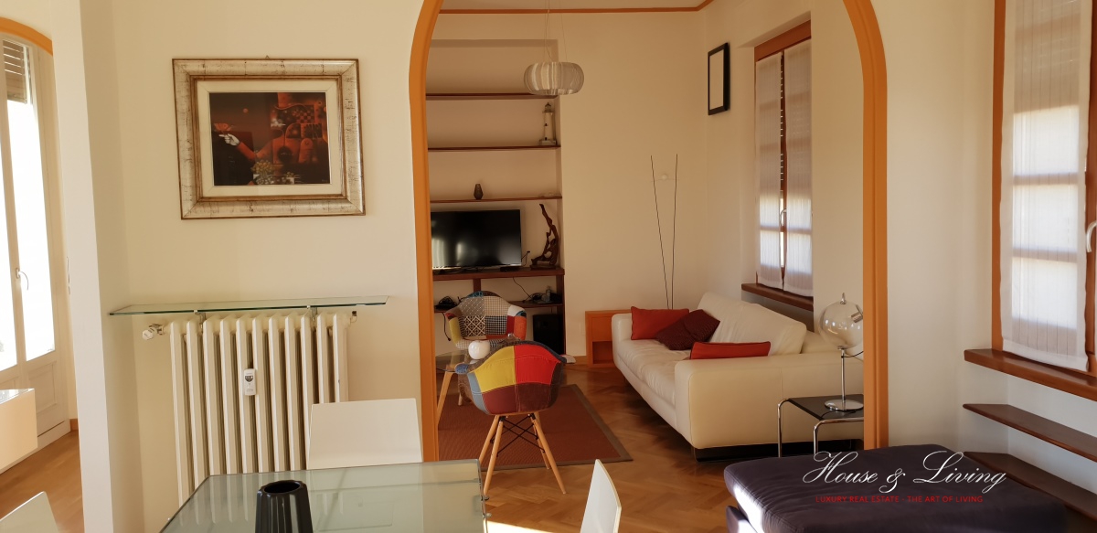 Immagine 2 di Attico in affitto  a Torino