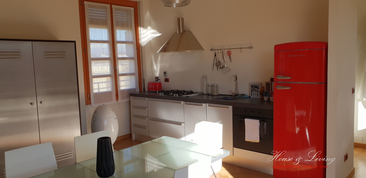 Immagine 4 di Attico in affitto  a Torino