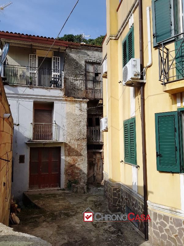 Immagine 2 di Rustico / casale in vendita  a Messina