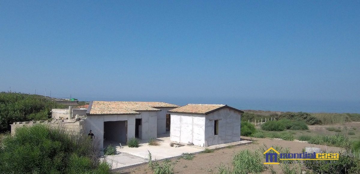 Immagine 4 di Rustico / casale in vendita  a Pachino