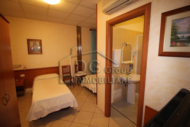 Immagine 4 di Albergo/B&B/Residence in vendita  a Alcamo