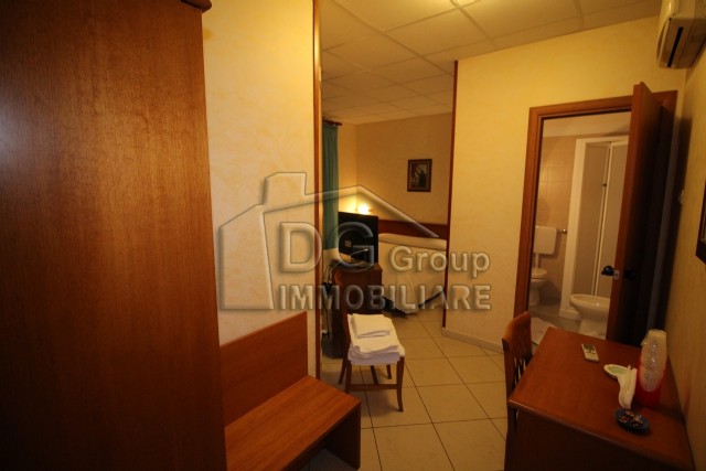 Immagine 9 di Albergo/B&B/Residence in vendita  a Alcamo