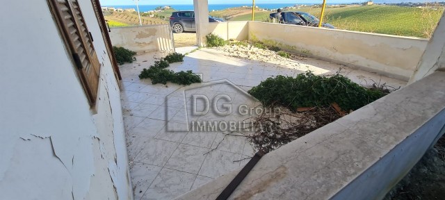 Immagine 4 di Villa in vendita  a Alcamo