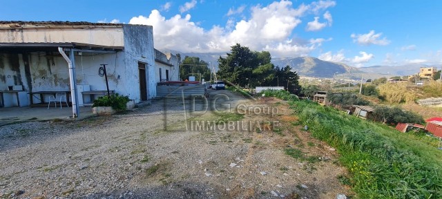 Immagine 3 di Villa in vendita  a Alcamo