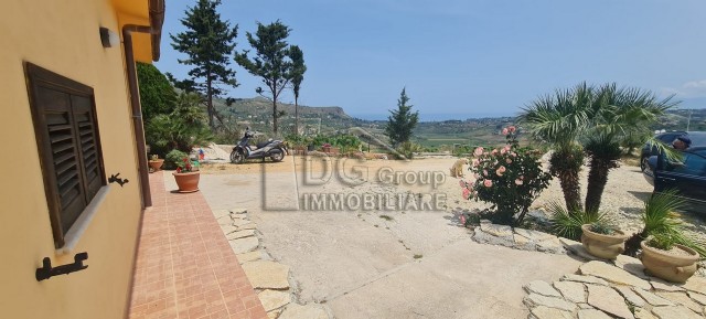 Immagine 1 di Villa in vendita  a Castellammare Del Golfo