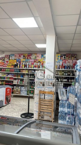 Immagine 4 di Negozio in vendita  a Alcamo