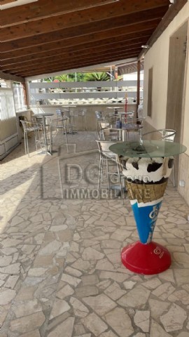 Immagine 1 di Negozio in vendita  a Alcamo