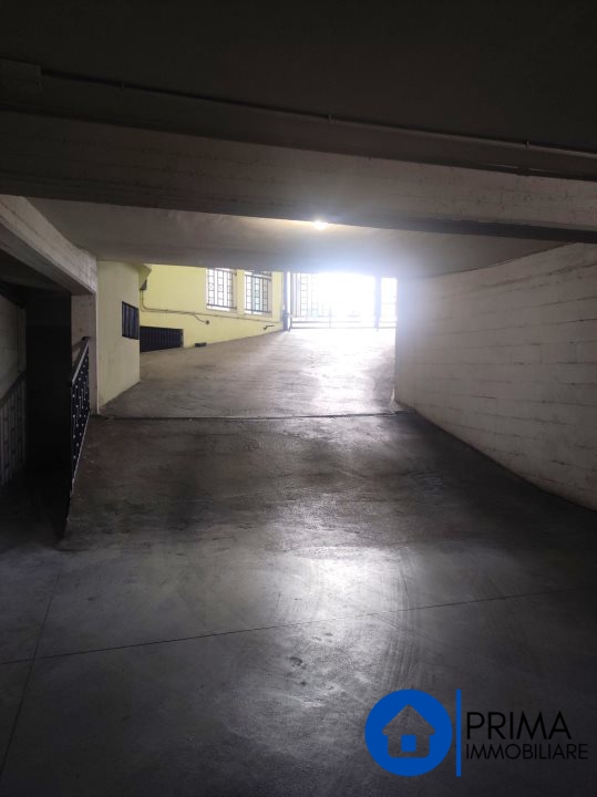 Immagine 6 di Garage in affitto  a Terni