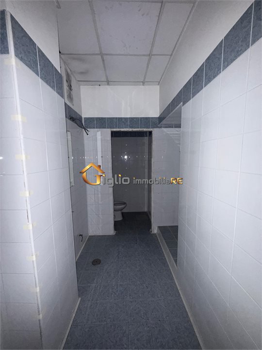 Immagine 7 di Negozio in affitto  a Afragola