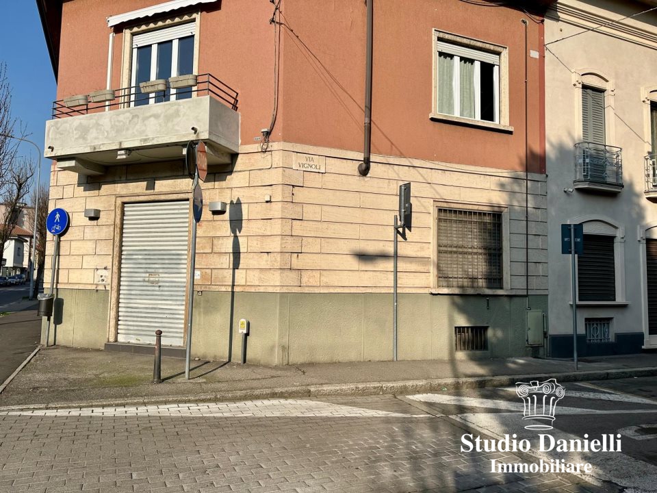 Immagine 3 di Ufficio in affitto  110 a Seregno