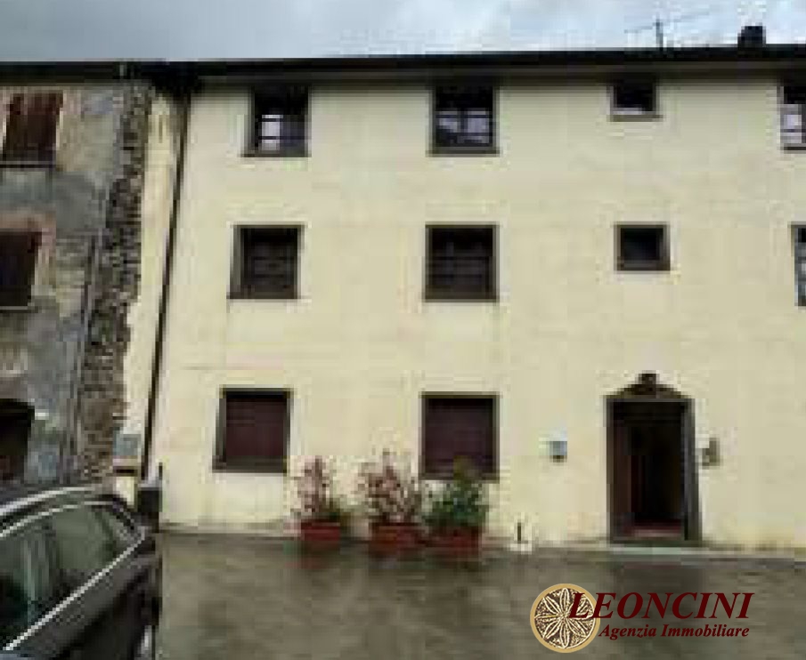 Immagine 2 di Appartamento in vendita  23 a Tresana