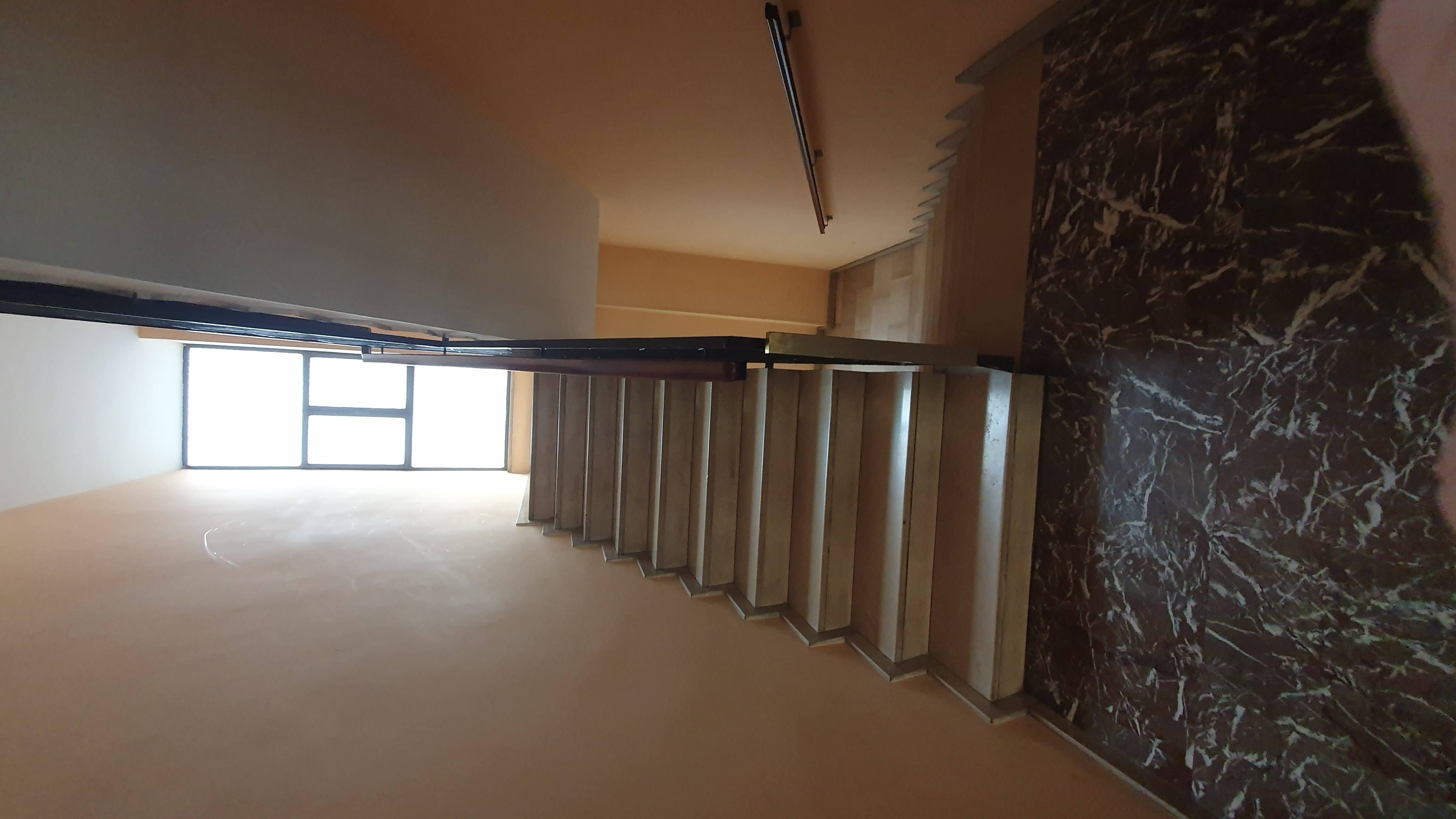 Immagine 5 di Appartamento in vendita  198 a Torino