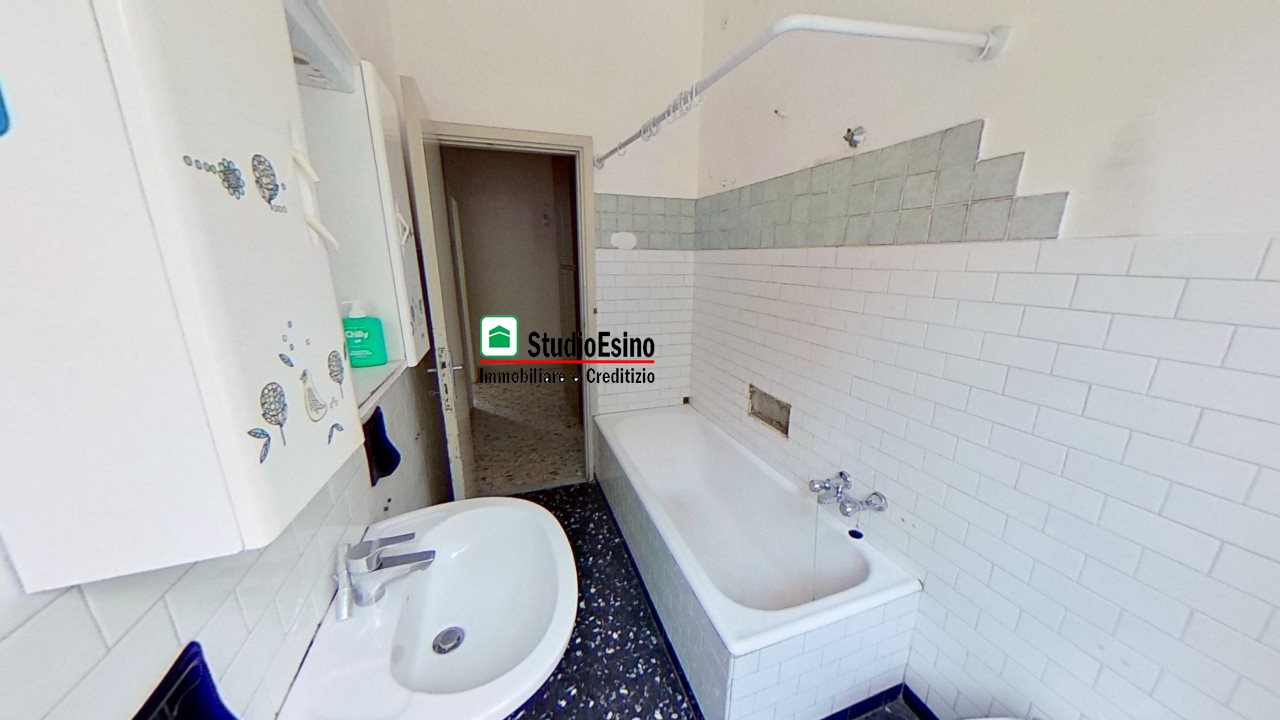 Immagine 10 di Appartamento in vendita  11 a Ascoli Piceno