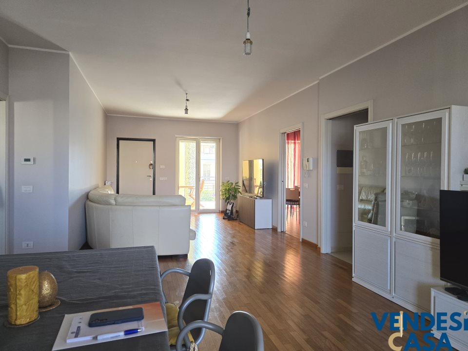 Immagine 5 di Appartamento in vendita  67 a Valenzano