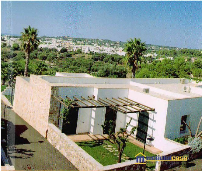 Immagine 4 di Appartamento in vendita  a Castrignano Del Capo