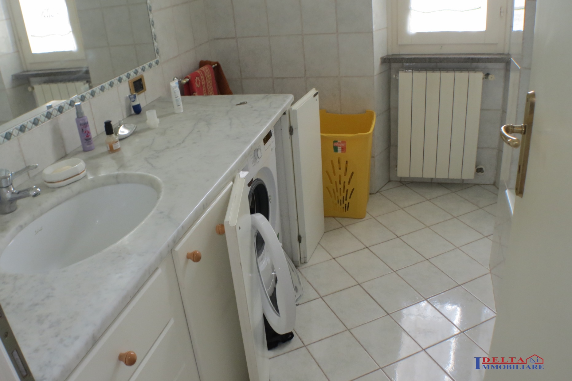 Immagine 10 di Appartamento in vendita  a Rosignano Marittimo