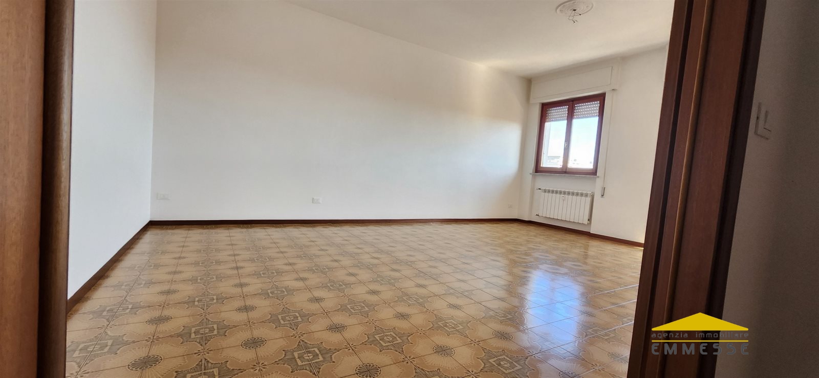 Immagine 6 di Appartamento in vendita  a Carrara