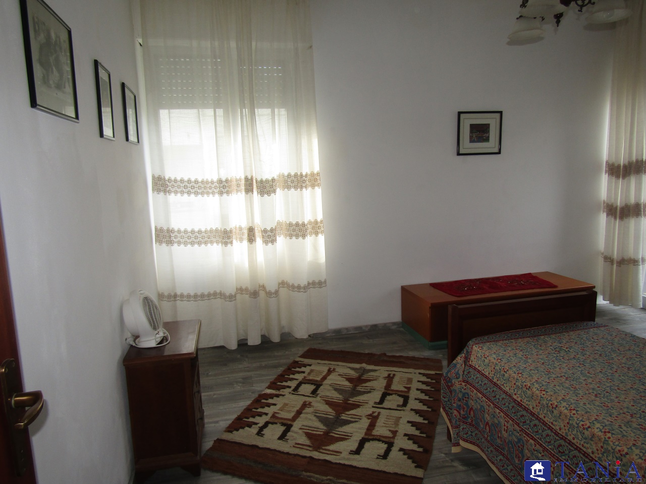 Immagine 9 di Appartamento in vendita  a Carrara