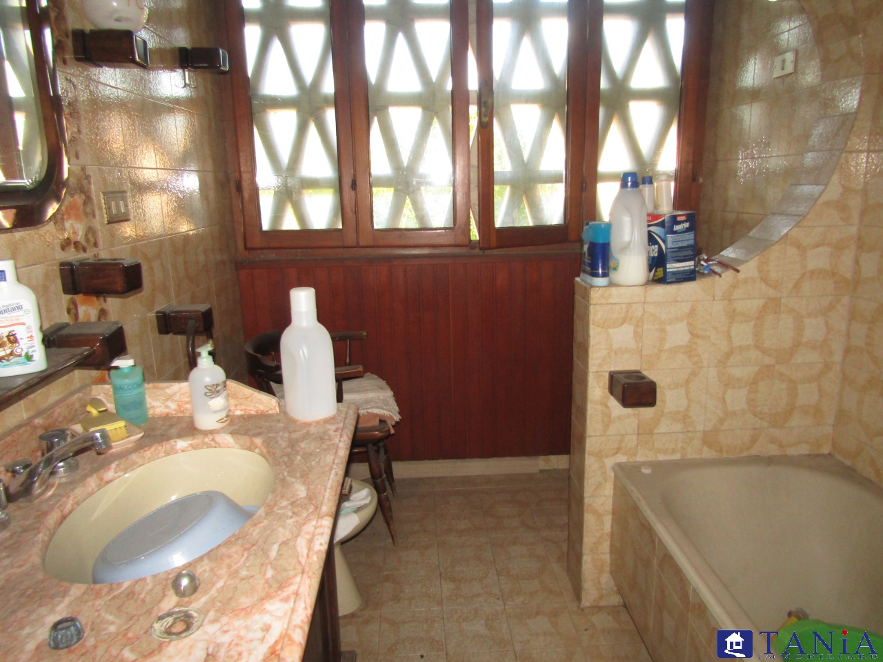 Immagine 10 di Appartamento in vendita  90 a Carrara